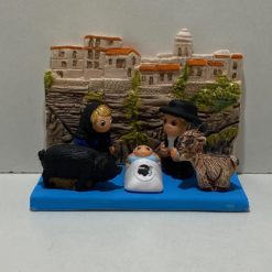 MINI CRECHE DU MONDE CERAMIQUE CORSE 8X7CM