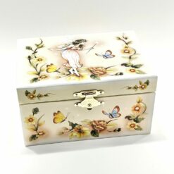 BOITE A BIJOUX  A MUSIQUE FEE PAPILLONS 14,5X8,5CM 28086