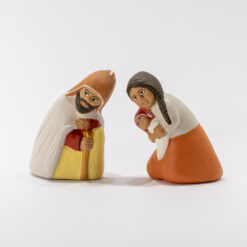 CRECHE PERUVIENNE STE FAMILLE EN BOITE DECOREE 8,5X8,5CM