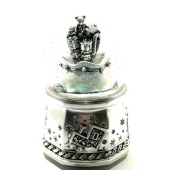 BOULE A NEIGE MUSICALE ARGENTEE SAC A CADEAUX 10CM 64065