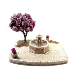 PLACE A LA FONTAINE AVEC AMANDIER ET BANCS 24X13X14CM
